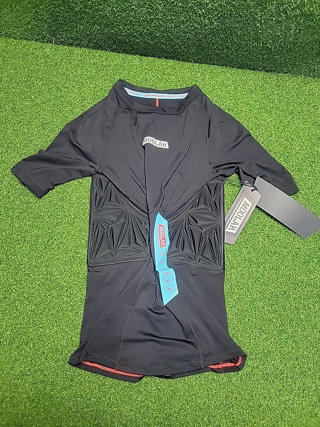 MOOLAH ‘ WOMENS ‘ PADDED COMPRESSION TOP ‘ BLACK ‘ SMALL – FEMALE FLEX TECH