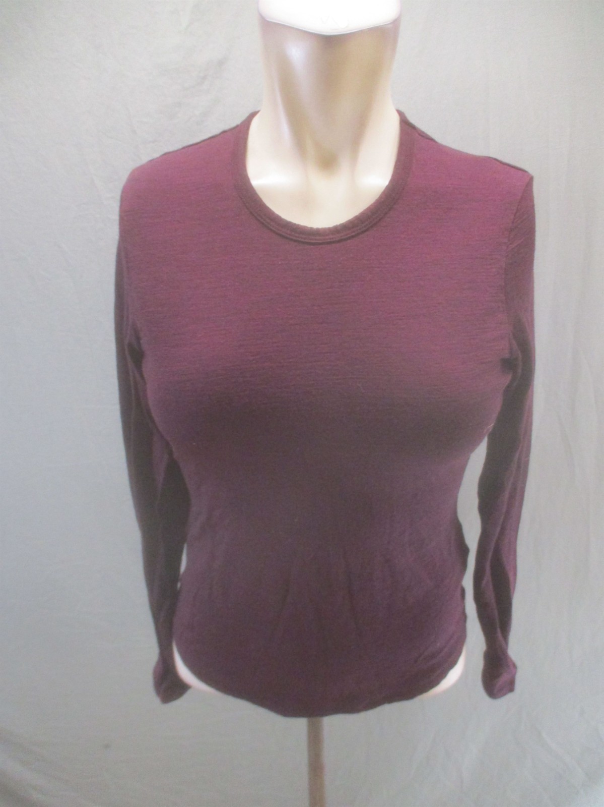 Segments Size XS Womens Bordo 100% Merino Wool Stretch Base Layer Pull Over 759
