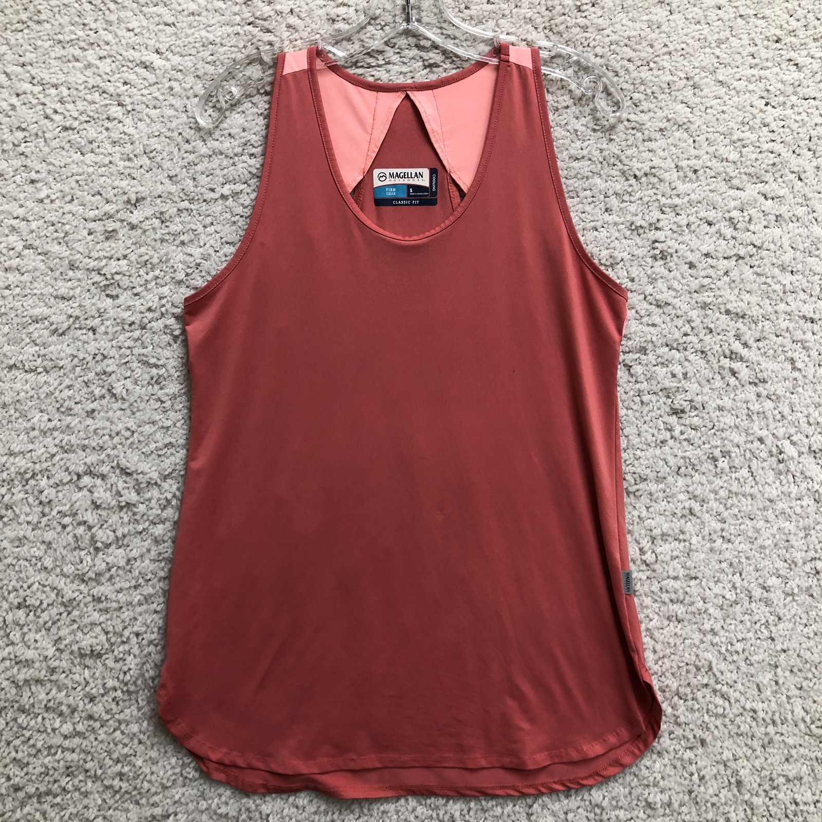 Magellan Outdoors Tank Top Womens Small Pink Fish Gear Cooling Quick Dry Fishing