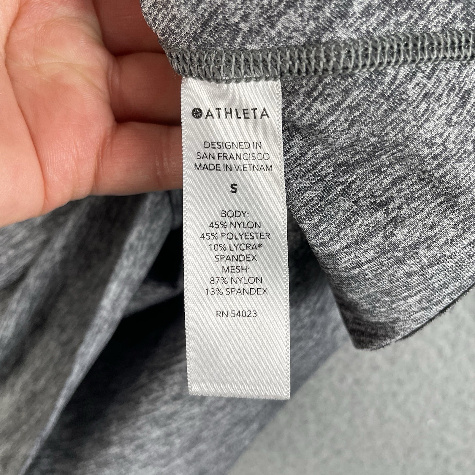 Athleta Quarter Zip Pullover Womens S Heather Grey Shirt Top Athletic Yoga Gym