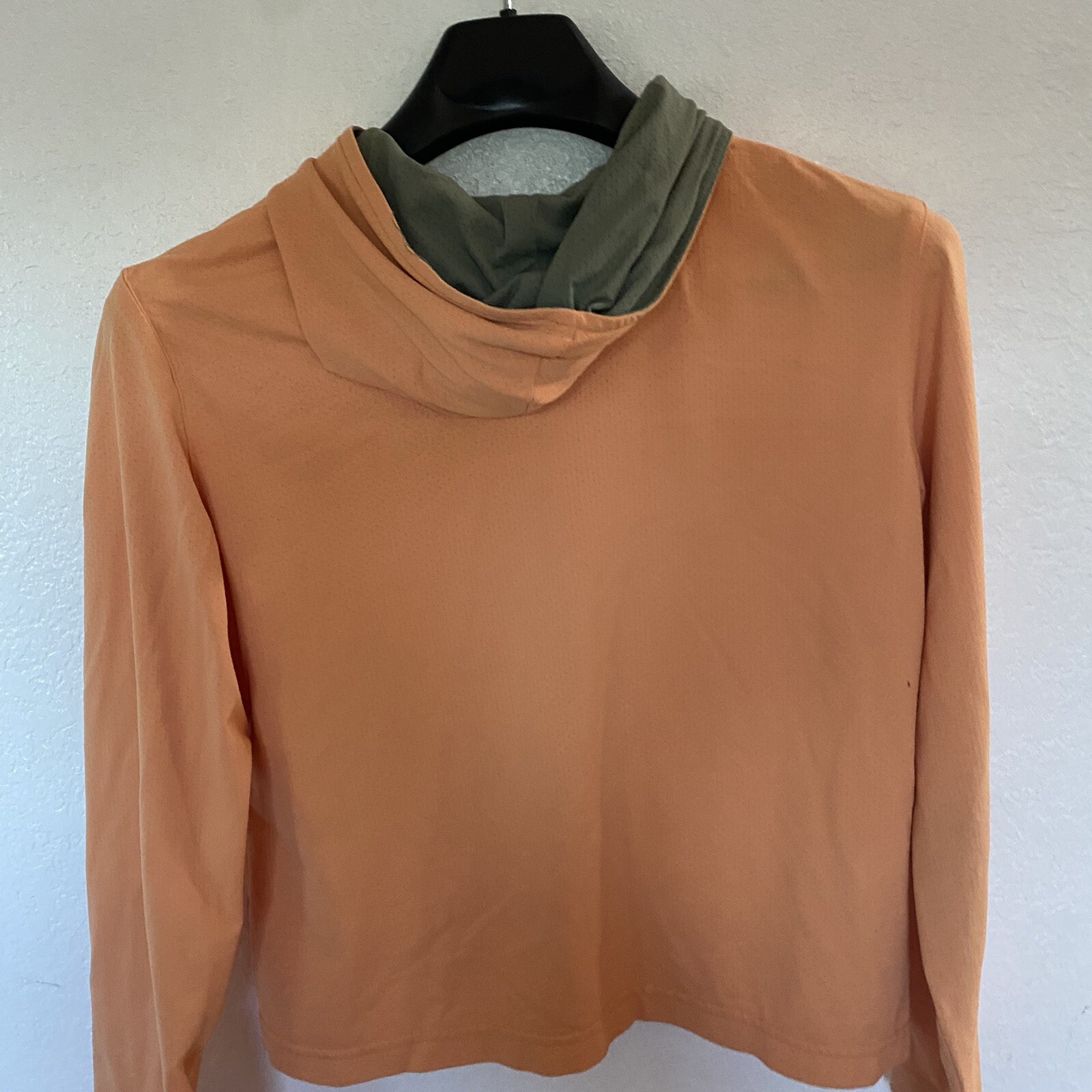 Tail Tech Women’s Light Peach Stretch Full Zip Hooded Light Jacket Size L