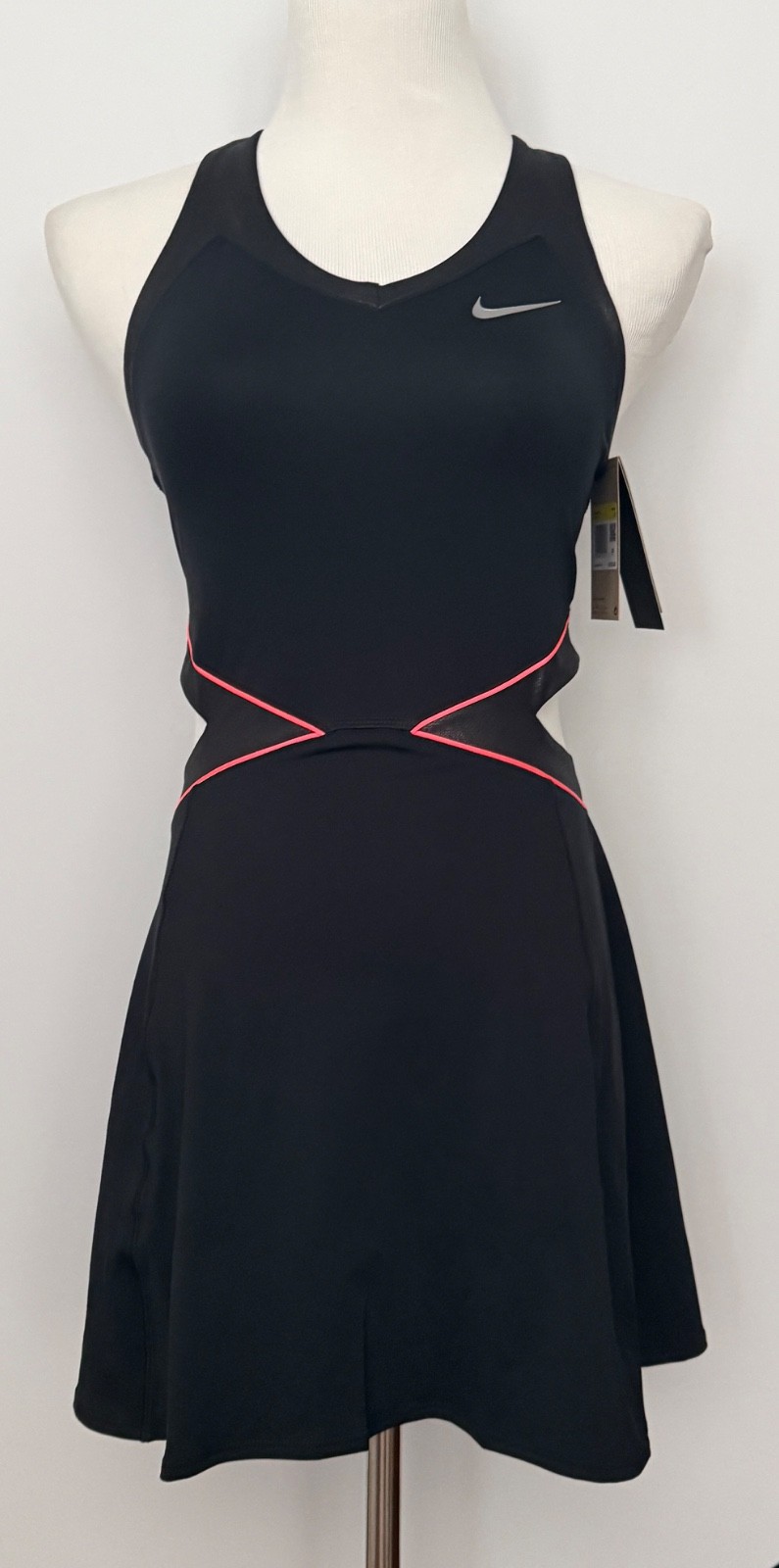 NWT Women’s Nike Court Slam Tennis Dress Size S Color Black II6186-010 $130