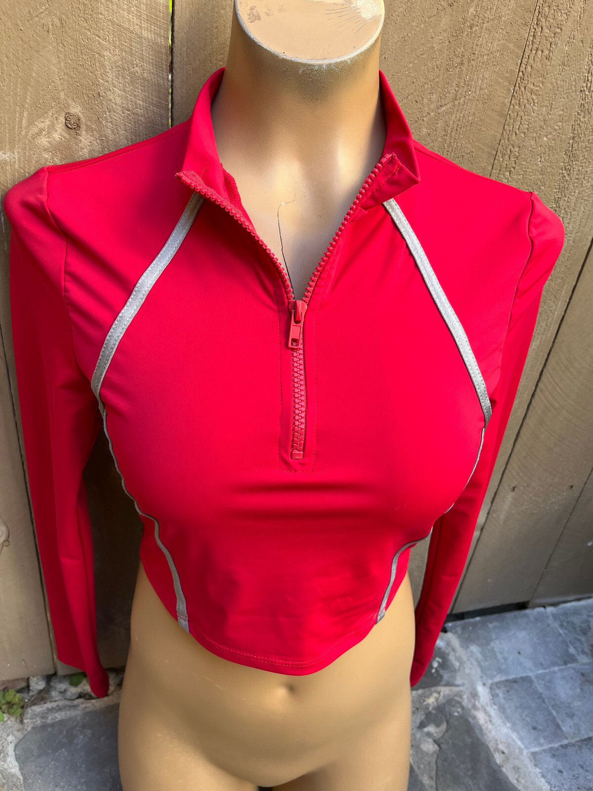 SORELLA Red w/ Gray Piping Long Sleeve 1/2 Zip Crop Top – Juniors Sz L