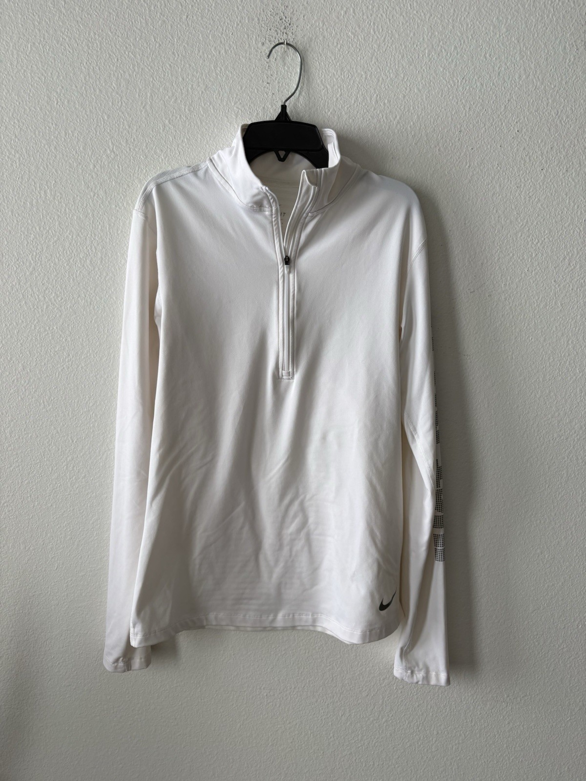 Nike Pro Dri-FIT Women’s 1/4 Zip Long Sleeve Pullover Athletic Top White Large