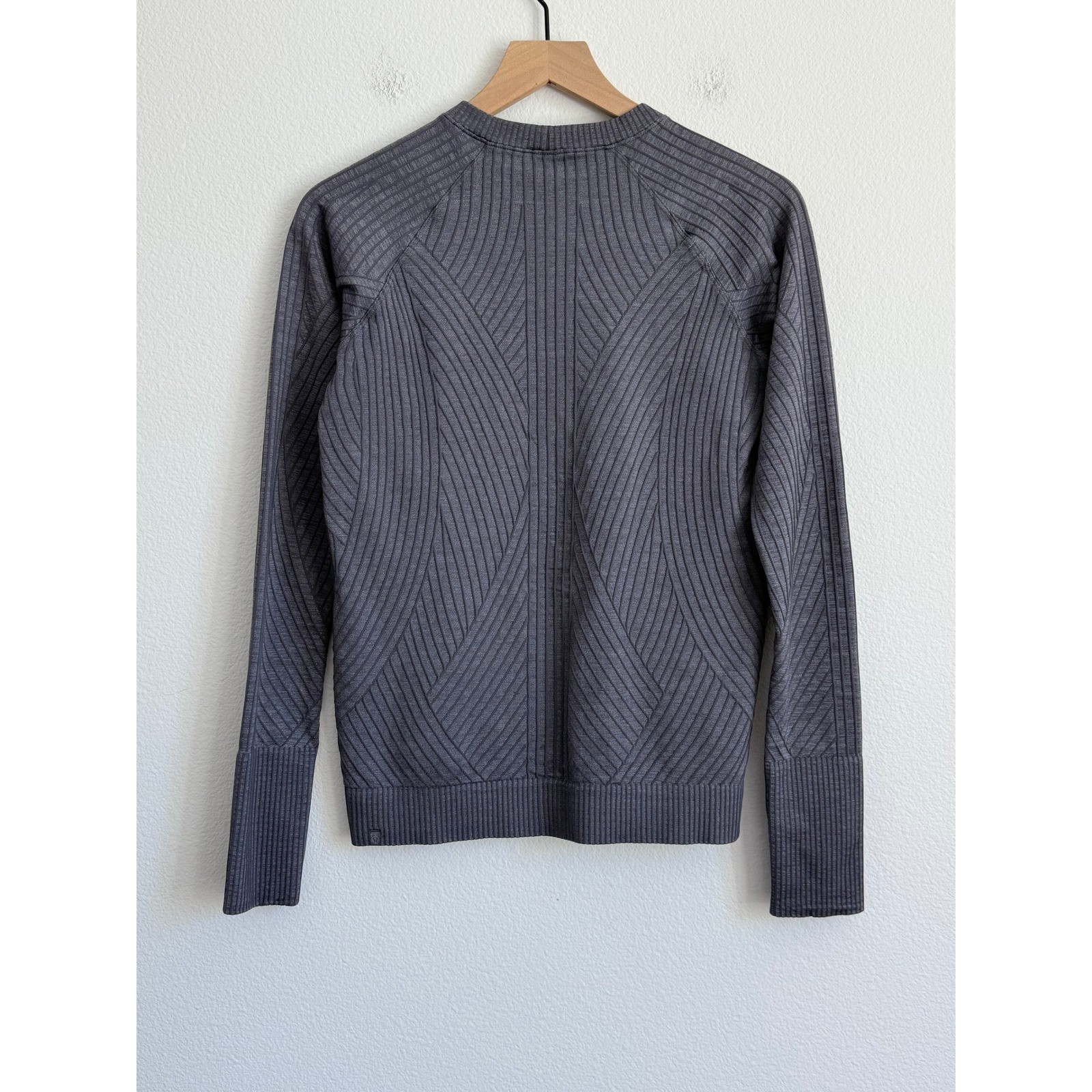 Lululemon Rest Less Pullover 8 Gray Gorpcore Ribbed Knit Thumbhole Top Gym