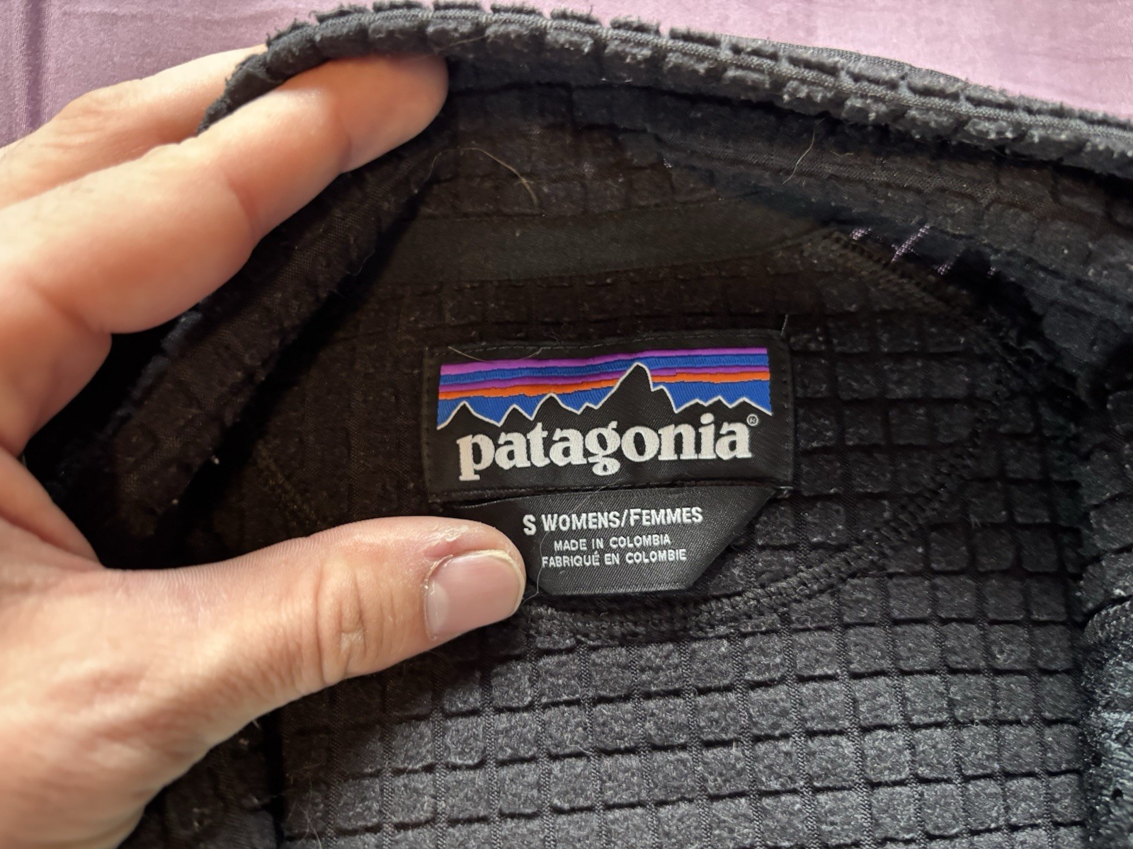 Patagonia Regulator R1 1/2 Zip Pullover Womens Small Black Power Grid Polartec