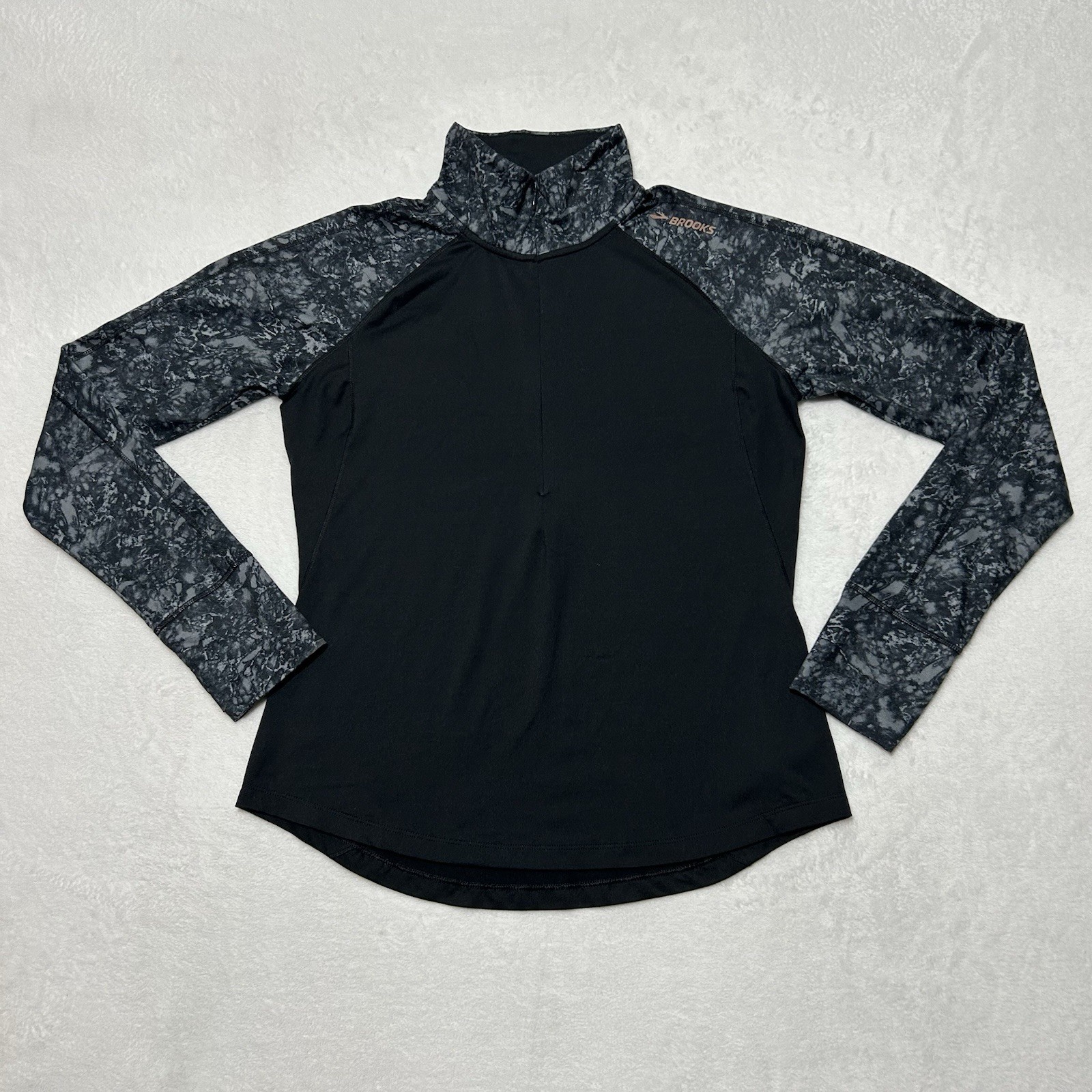 Brooks Women’s Size M Dash 1/2 Zip Black Marble Long Sleeve Pullover