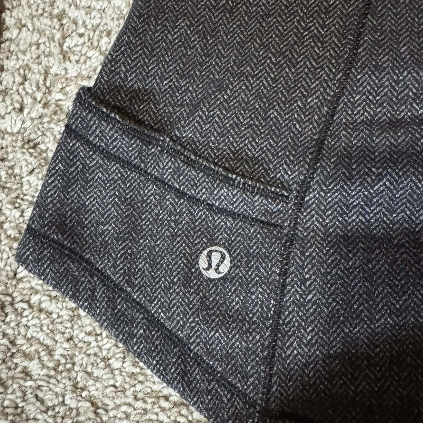 Lululemon Pullover Womens 8 Gray Black Herringbone Funnel Neck Back Zip Pocket