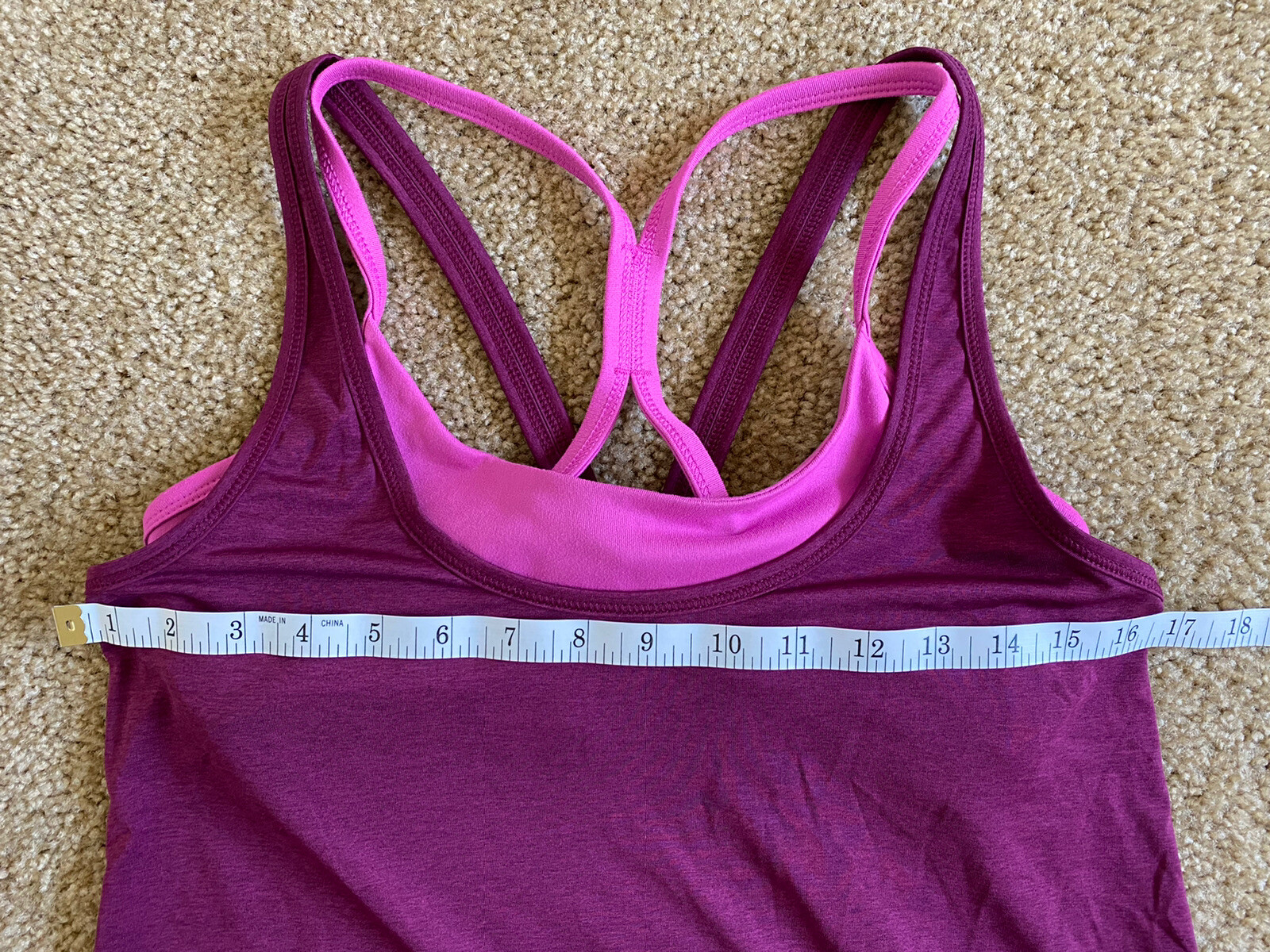 Active by Old Navy workout top with built in bra M, Very Cute!