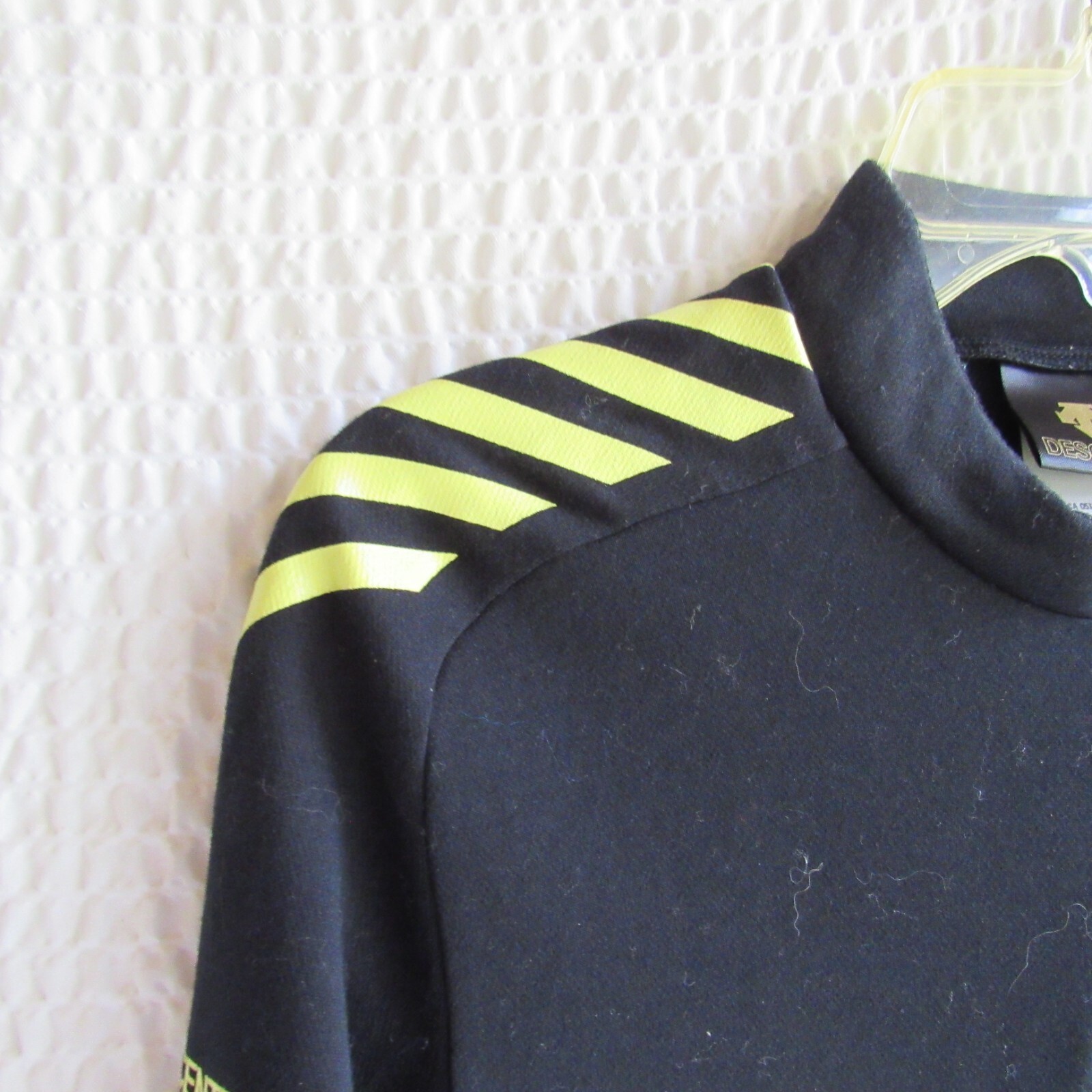 Descente Pullover Biking Top Small Long Sleeve Black Yellow Riding Quarter Zip