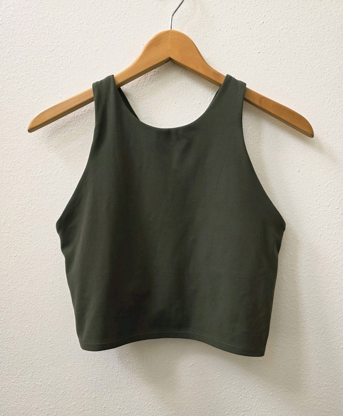 Athleta Conscious Crop Tank Top Women’s Size Medium Green Built In Bra