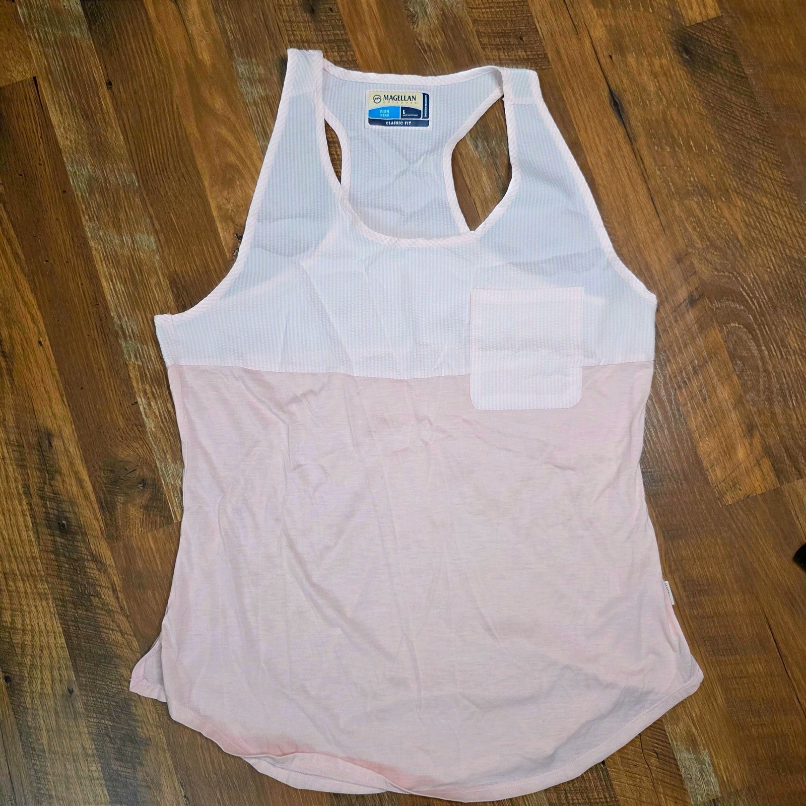 Magellan Outdoors Fish Gear Tank Top Womens Large Pink Seersucker Stripe Fishing
