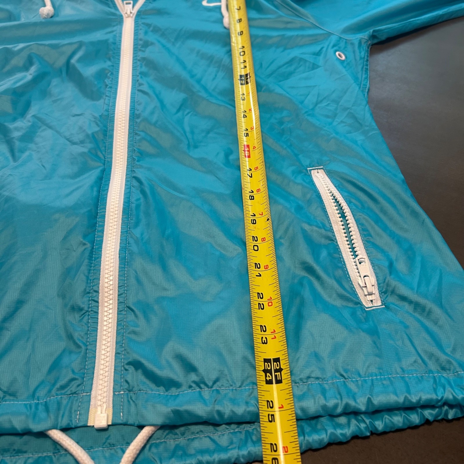 Nike The Athletic Department Windbreaker Women’s Large Blue Full Zip Hood Pocket