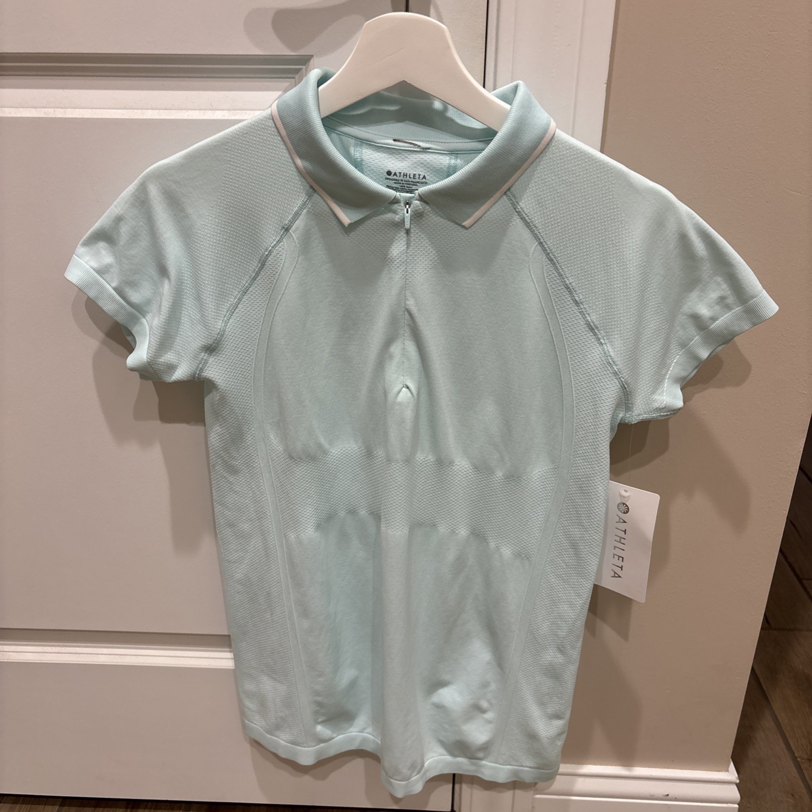 Athleta Momentum Polo Tee Teal Color Size M 100% Nylon