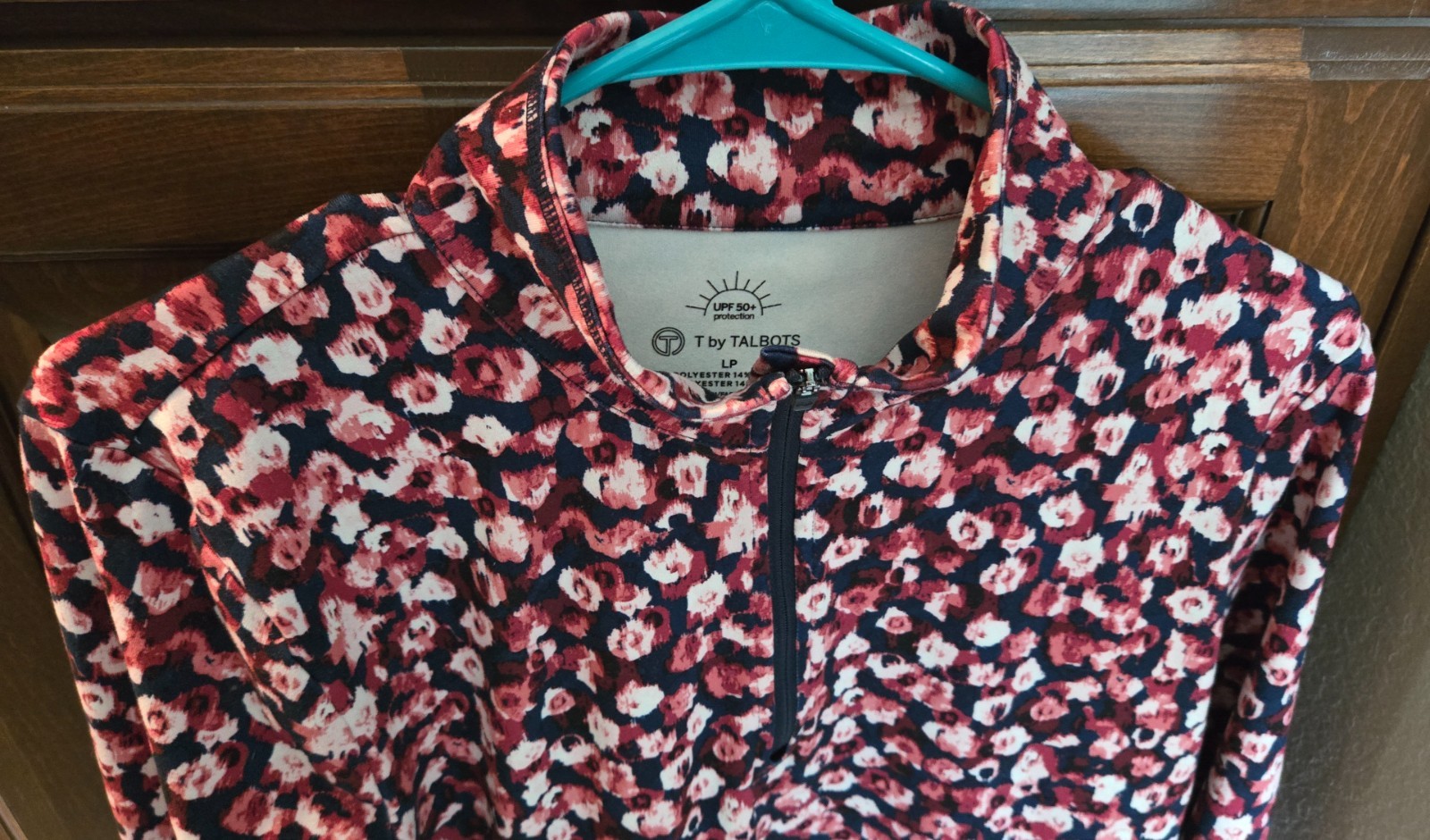 EUC – T by Talbots Pullover Top LP Polyester/Spandex Navy Floral – 1/4 Zip-up