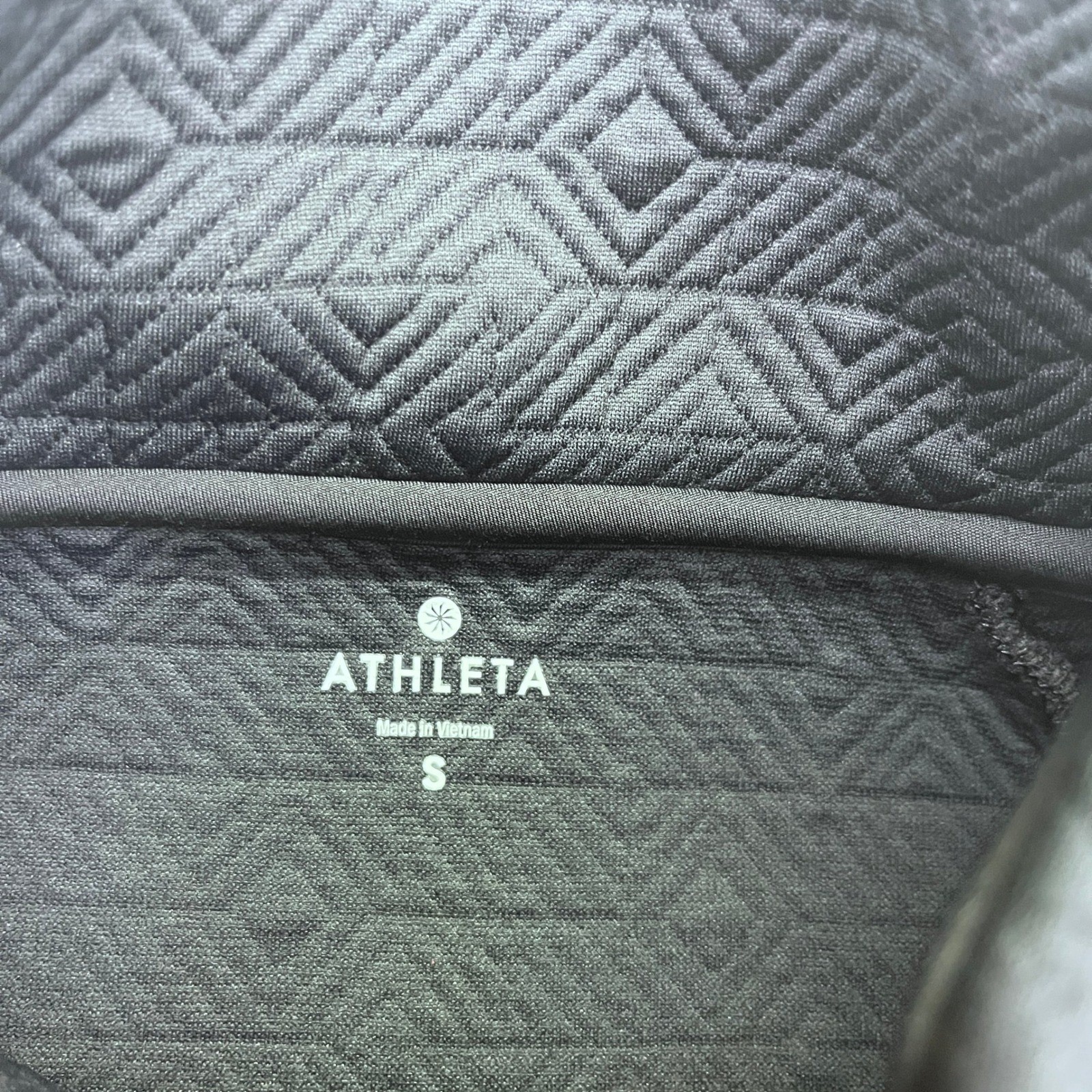 Athleta Jacquard Elevation Jacket Quilted Funnel Neck Pullover Thumbhole Sz S