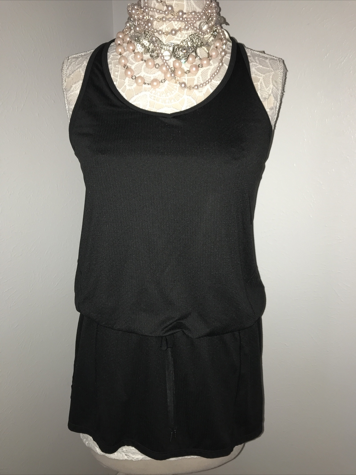 VICTORIAS SECRET~VSX~sexy SKIRTED LONG Sport Racerback BLACK Tank Top~MEDIUM M