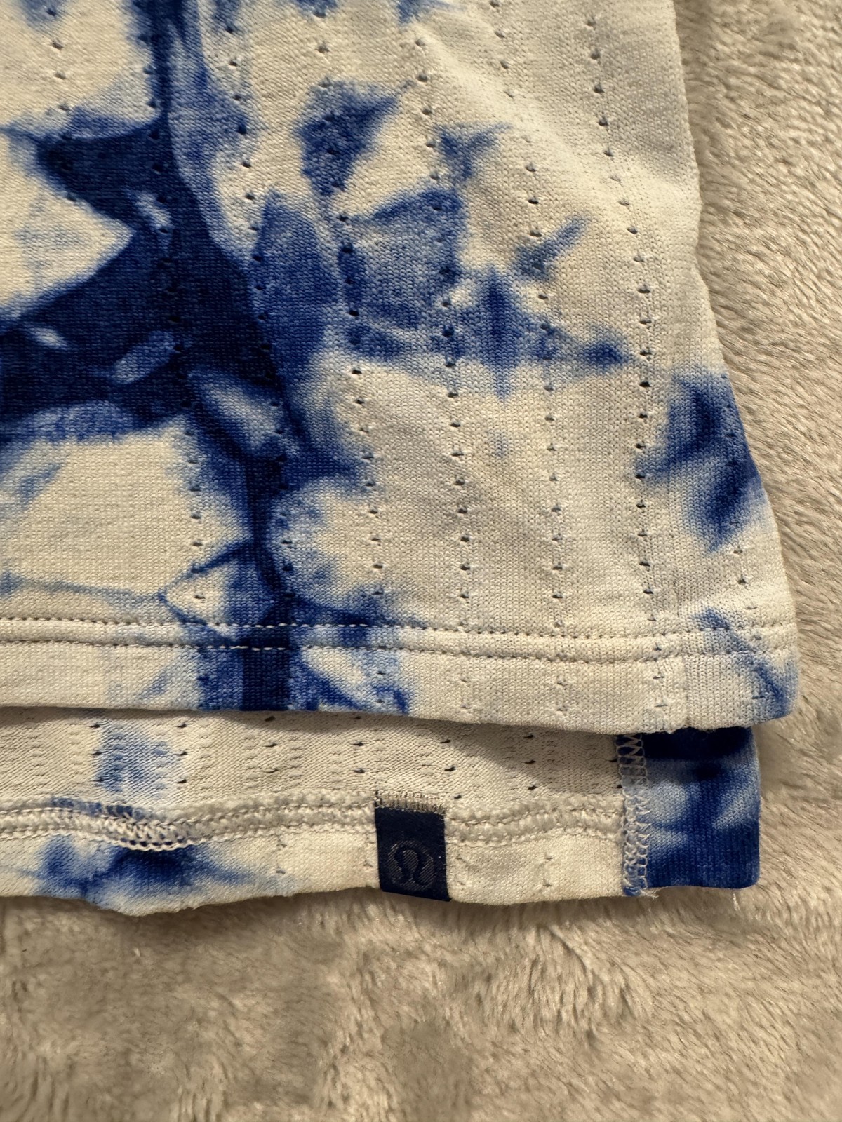 Lululemon Train to Be Tank Top Womens 8 White Blue Chalk Wash Tie Dye