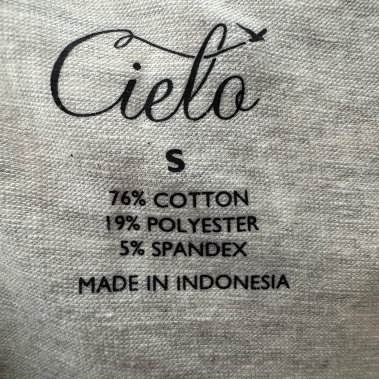 Cielo Oatmeal Heather Short Sleeve Stretch Tee | Size M Cotton Blend T-Shirt NWT