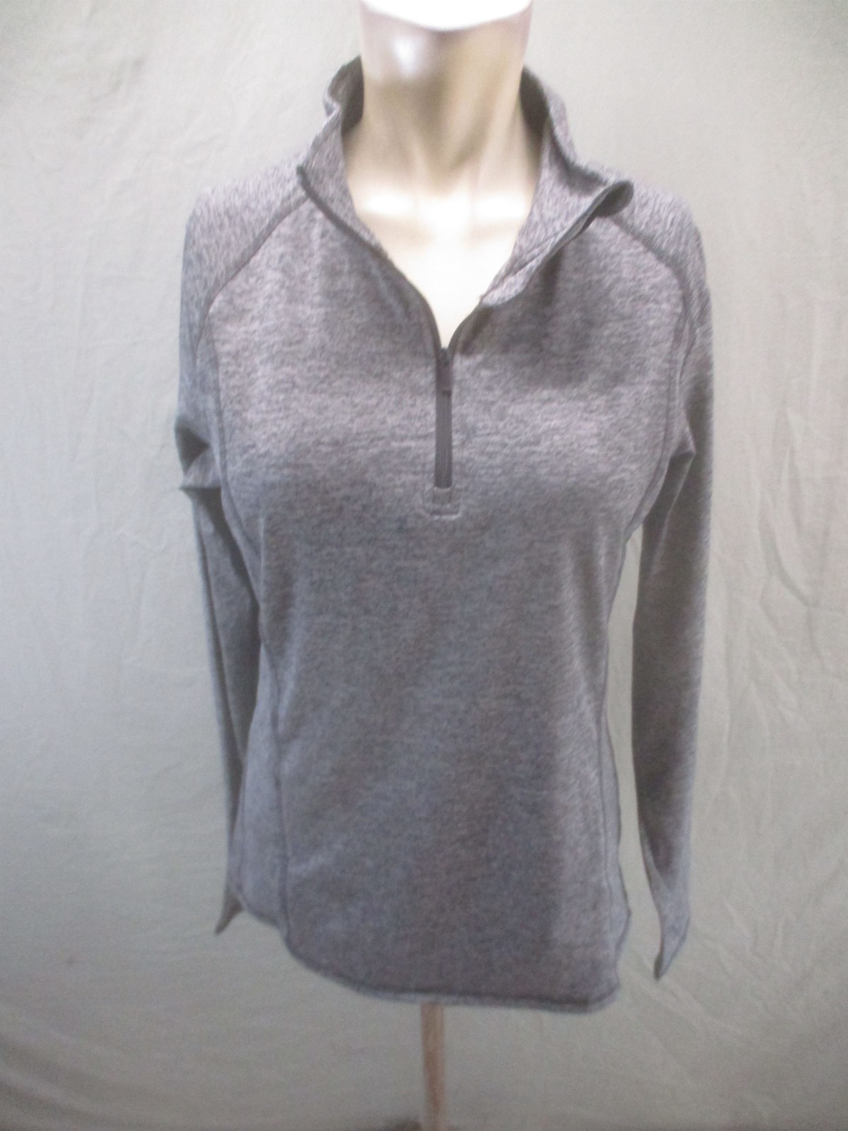 NWT All In Motion Size M Womens Gray Trumb Hole 1/4 Zip Activewear Pull Over 085