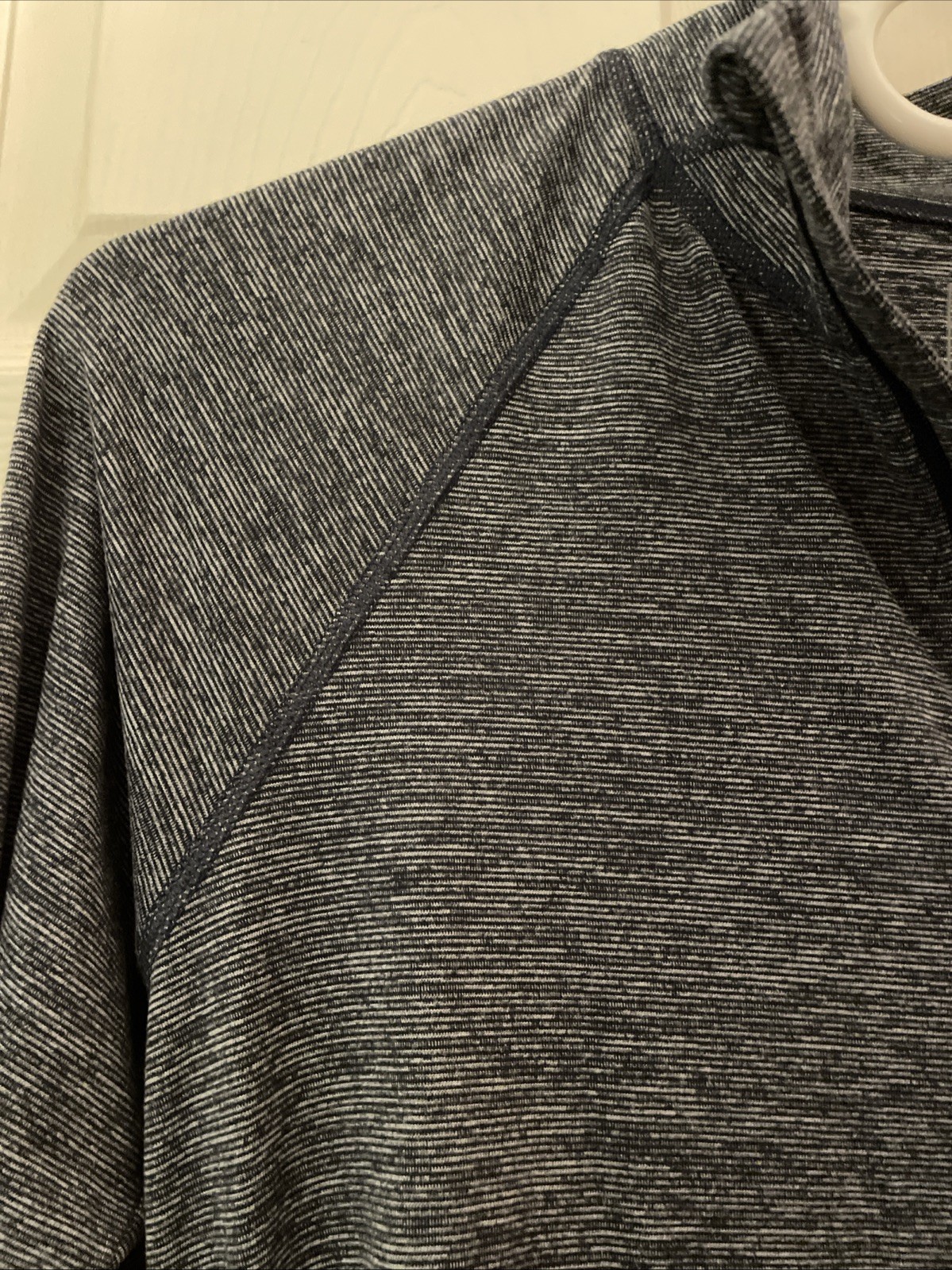 The North Face Womens Pullover Medium Blue Stretch 1/4 Zip Ruched Sides