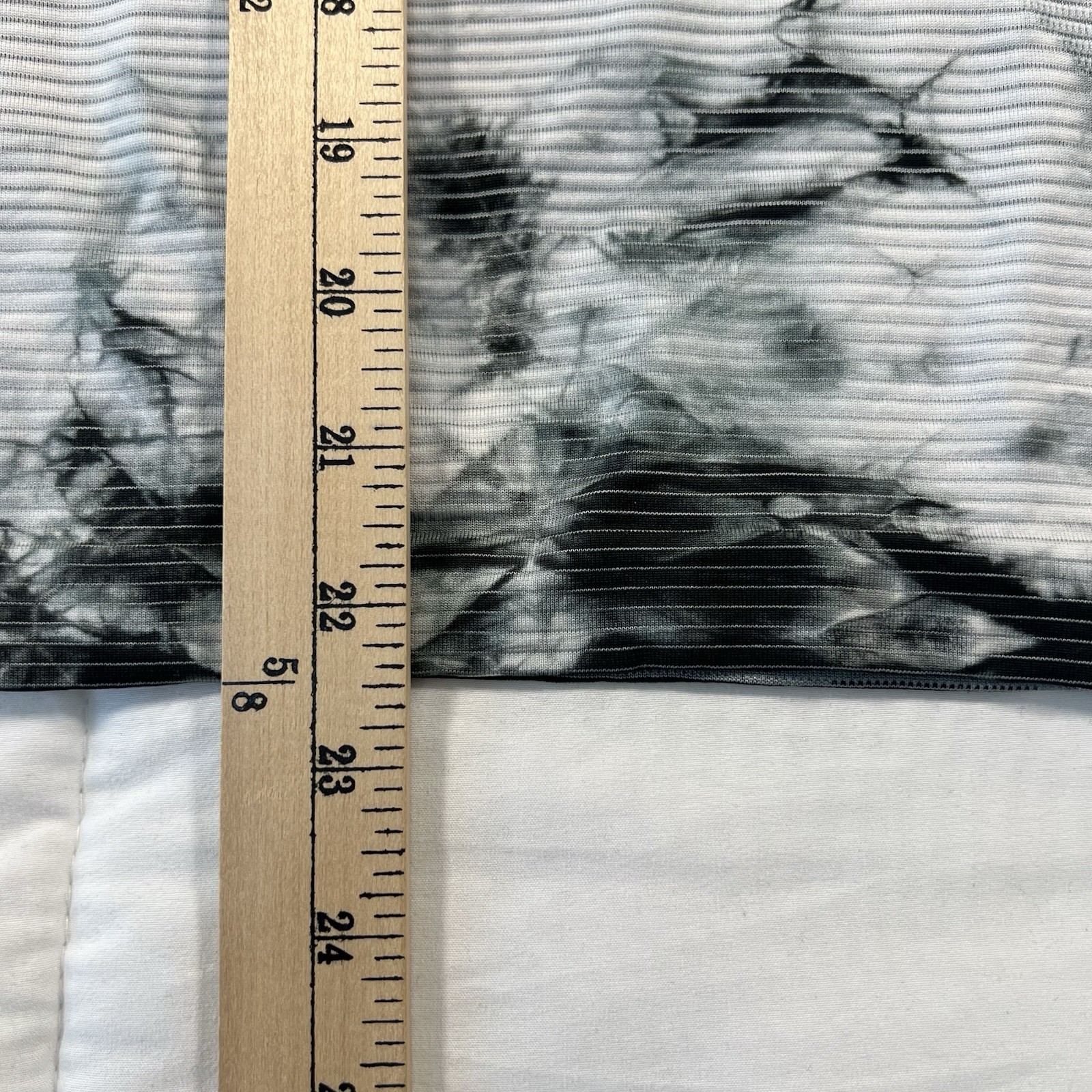 LuLuLemon Swiftly Tech 2.0 Racerback Tank Size 2 Shibori Stripe Graphite Grey