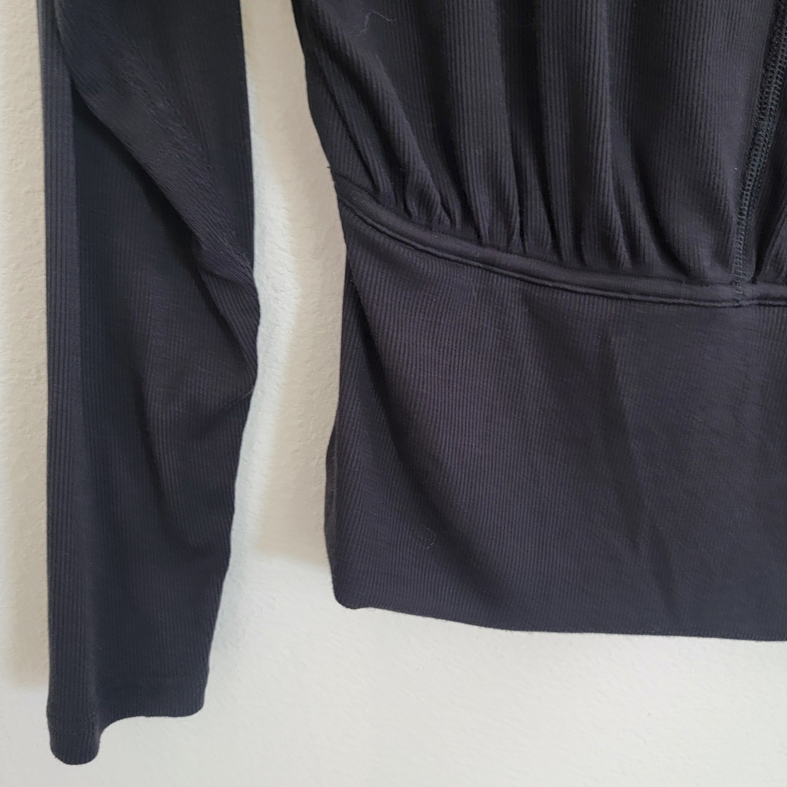 Lululemon Ribbed Modal Silk Blend LongSleeve Top Shirt Yoga Pilates Black W3GEXS