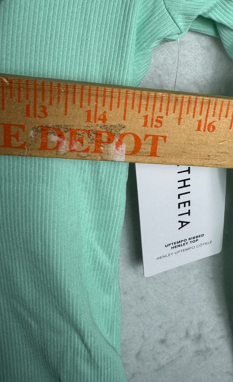 ATHLETA Uptempo Ribbed Henley Button Thumb L/S Top Mint Green Women XS $69 NEW