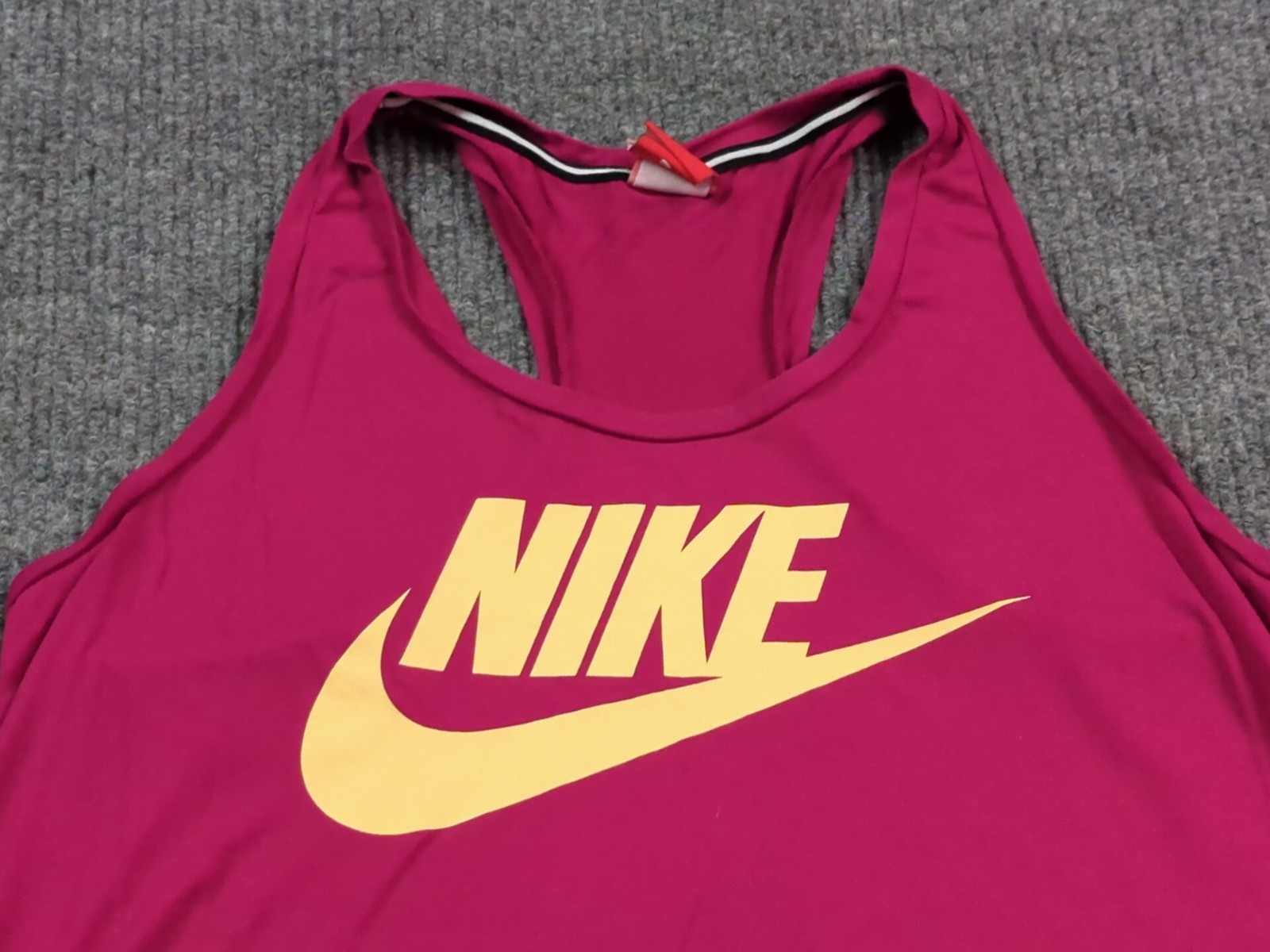 Nike Shirt Womens XL Pink Tank Top Sleeveless Dri-fit Relaxed Fit Run Gym