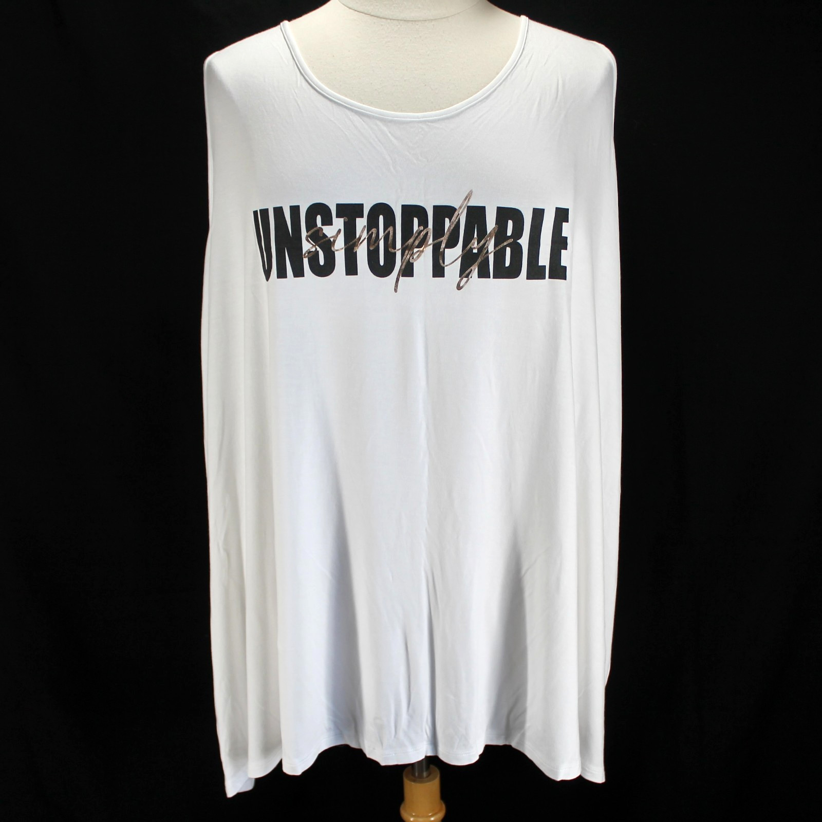 Livi Lane Bryant Tank Top Womens Size 34/36 White Unstoppable Sleeveless Workout