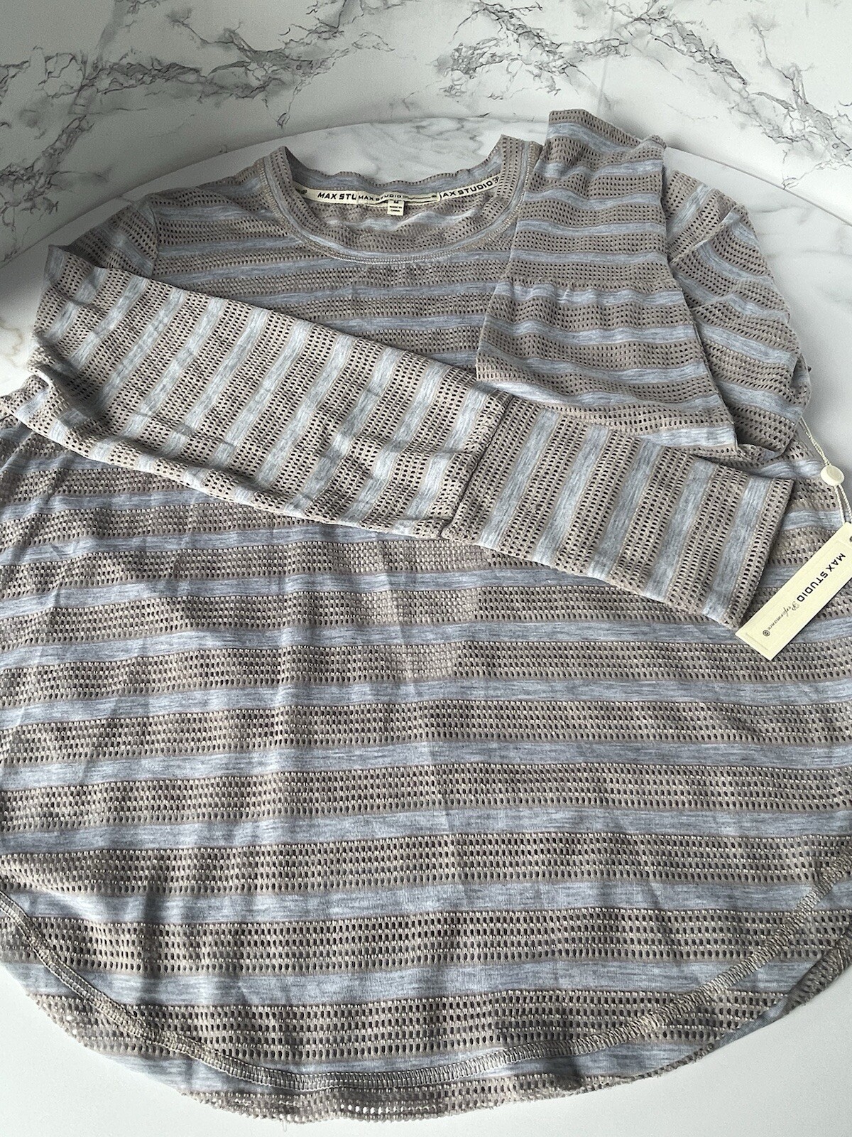 Max Studio Performance Clay Heather Breathable Top Open Back Thumbholes