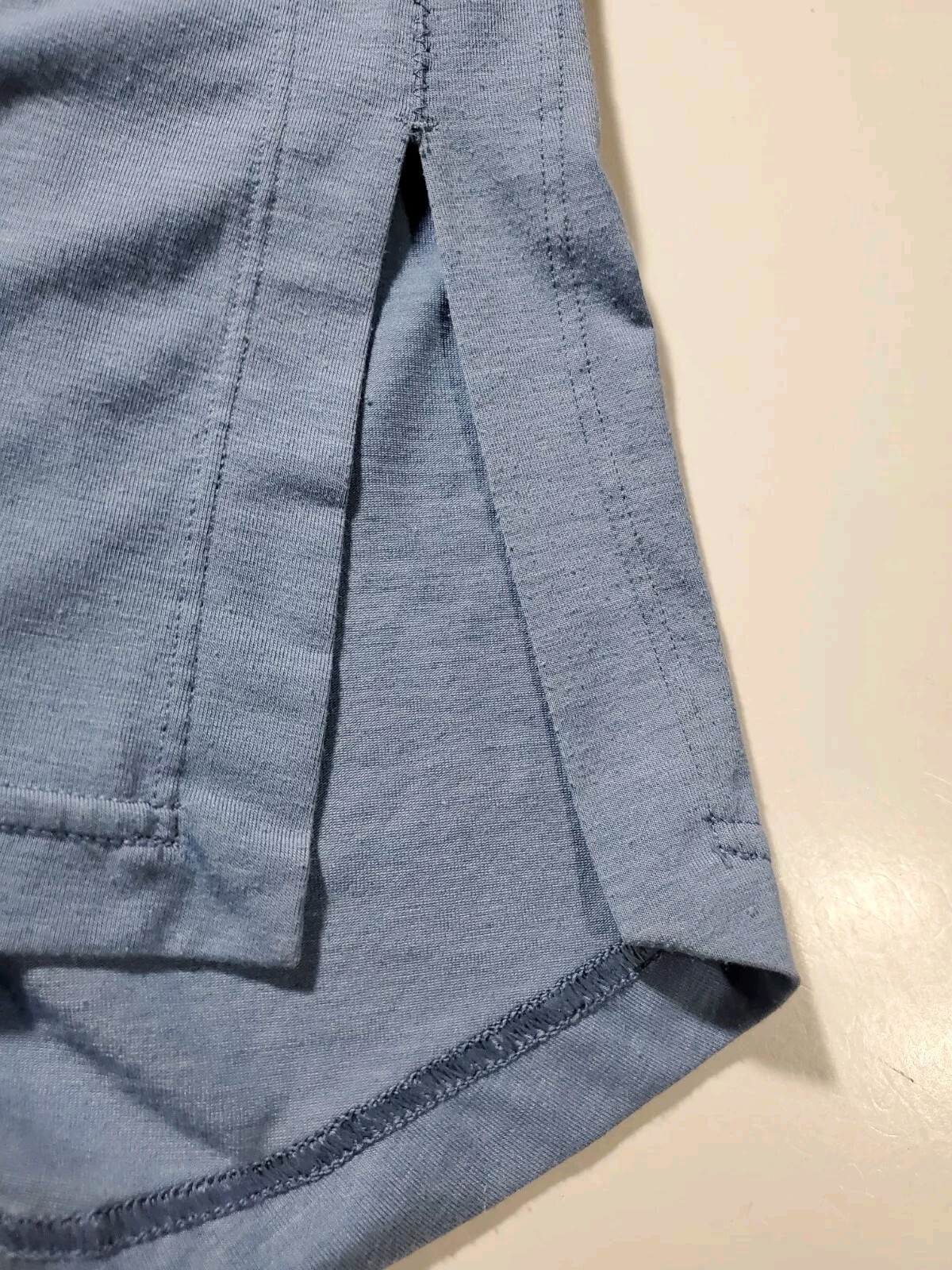 Athleta Tranquility Tunic Top Womens Medium Shirt Sky Blue 3/4 Slv Slouchy