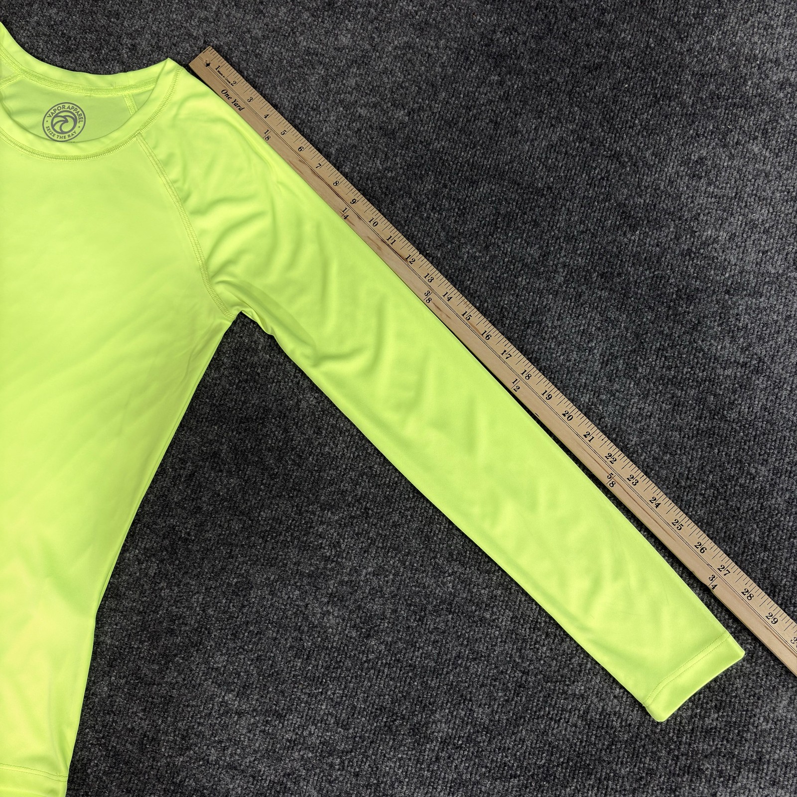 Vapor Apparel Shirt Womens Large Neon Yellow Long Sleeve UPF 50+ Sun Outdoor