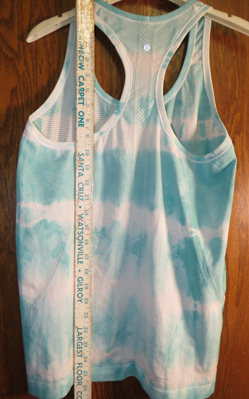 Lululemon 10 Run Swiftly Tech Racerback Tank Heathered Tranquil Blue Tie Dye EUC