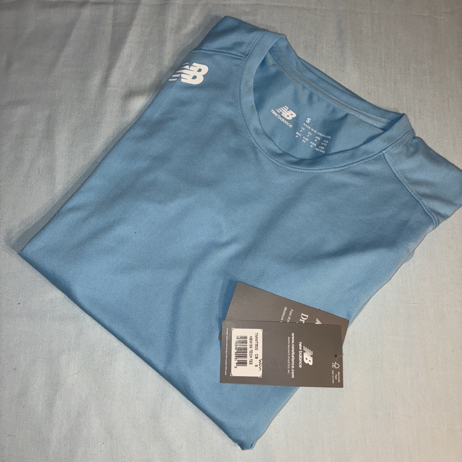 NWT New Balance Dry Fit Women’s Size Small Baby Blue Short Sleeve Shirt C117781