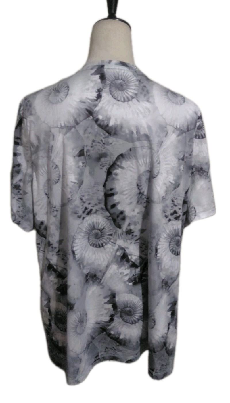 Reel Legends Reel Tec Womens 1X Gray Shell Print Short Sleeve Performance Top