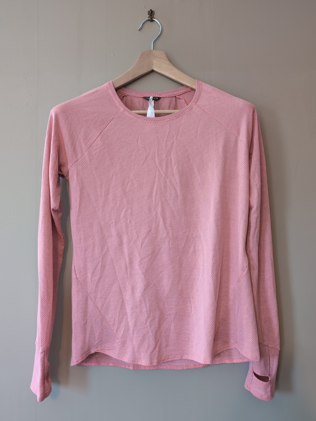 Oiselle Flyout Long Sleeve Running Shirt Women’s Size 8 Light Pink NWOT Athletic