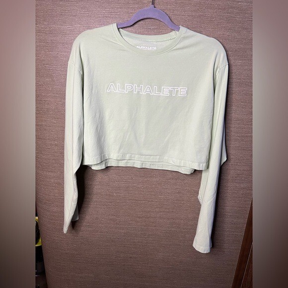 ALPHALETE Performance Outlined Long Sleeve Crop Top Frozen Spring Size large