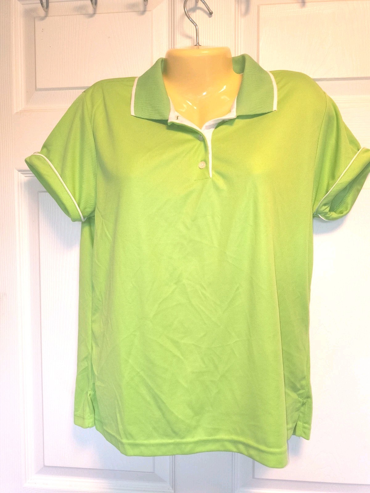 Beverly Hills Polo Club Women’s Green Solid Polyester Collared Polo Shirt XL