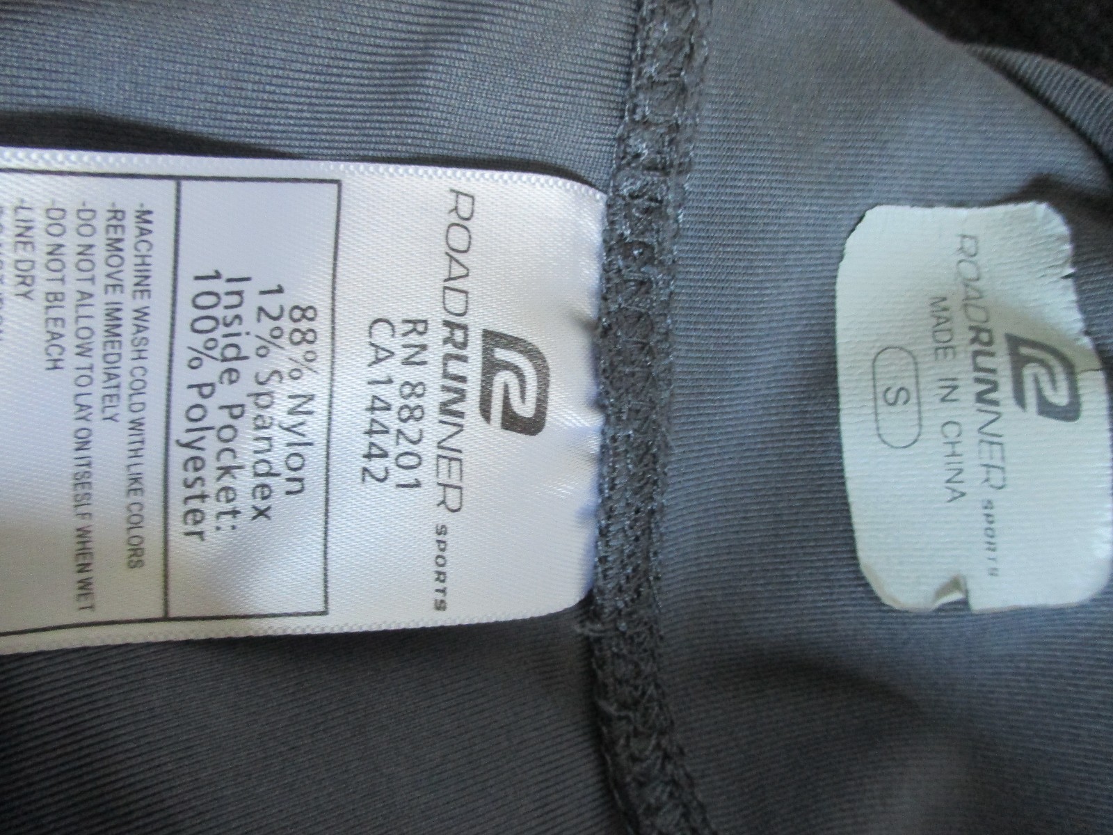 ROADRUNNER~Gray ATHLETIC RUNNING PANTS~Women’s Size Small