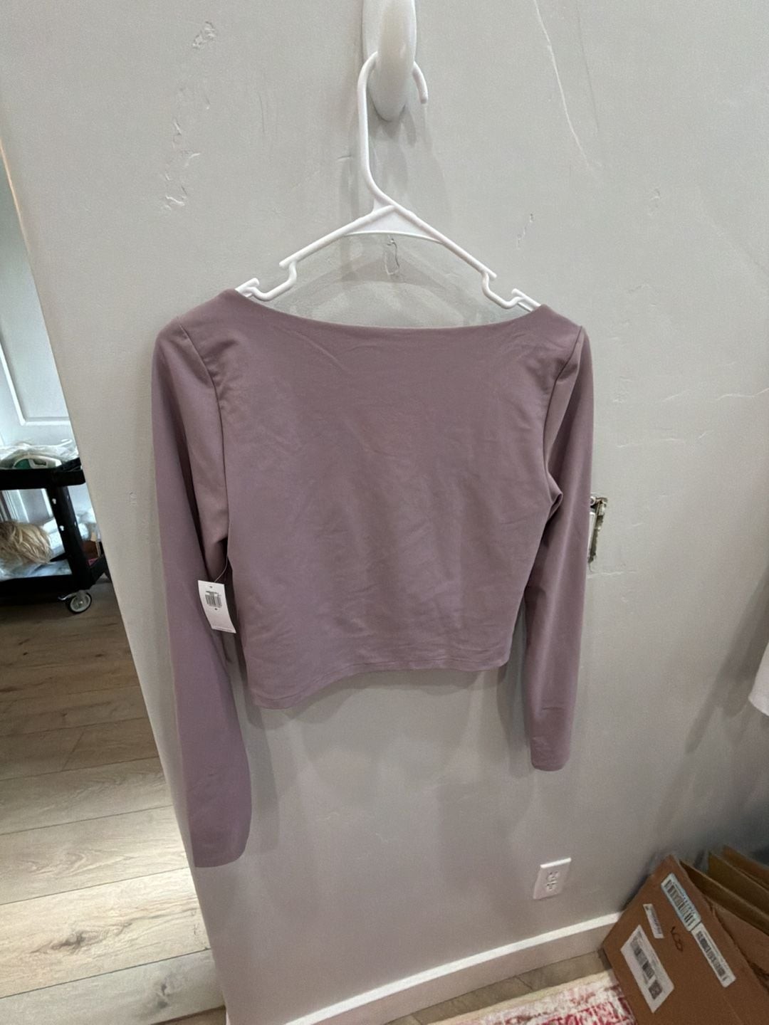 Old Navy Active Powersoft Go-Dry Long-Sleeve Square Neck Crop Top