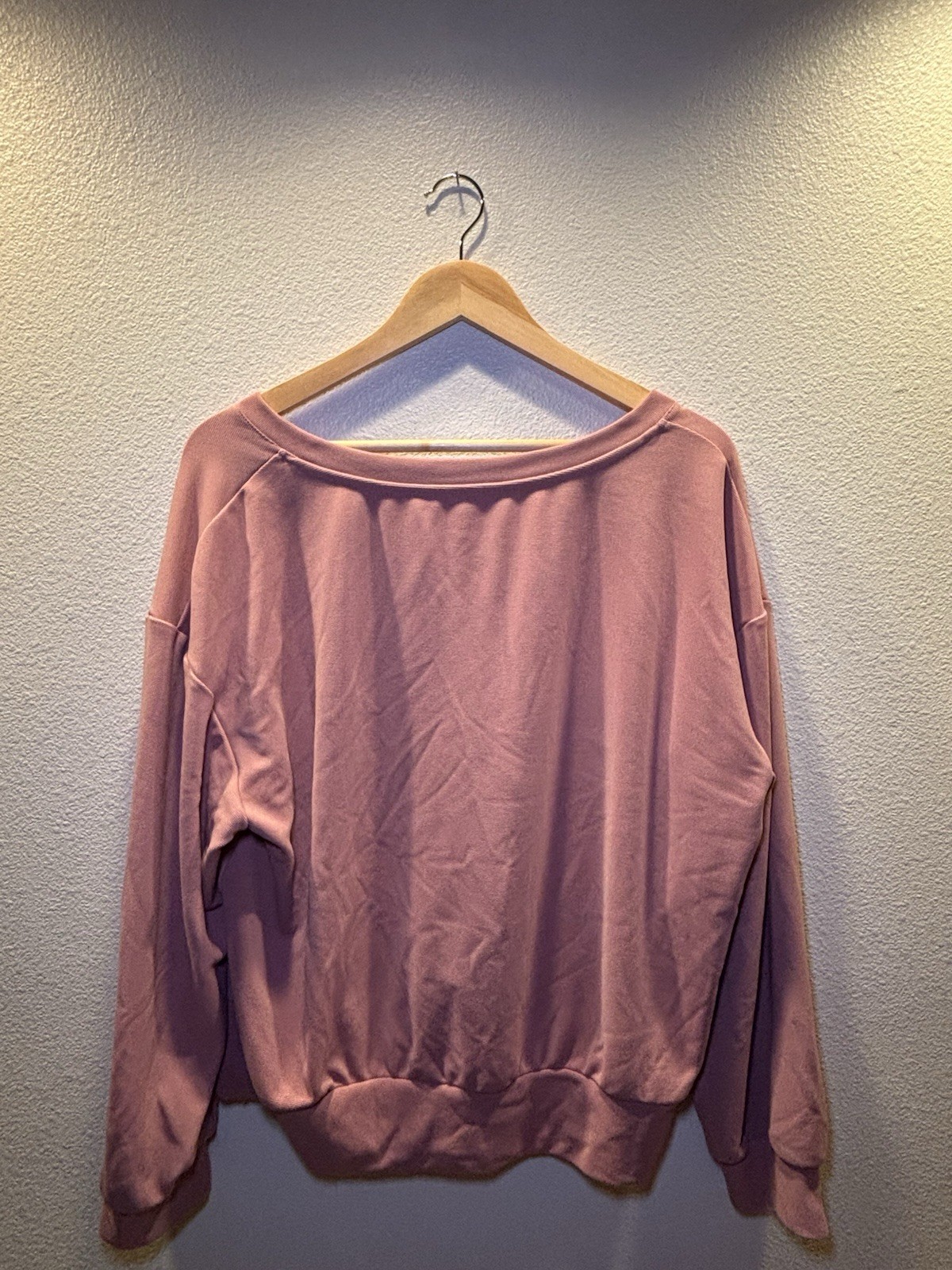 Halara Pink Pullover Long Sleeve V-Neck Workout Top Women’s Size Large