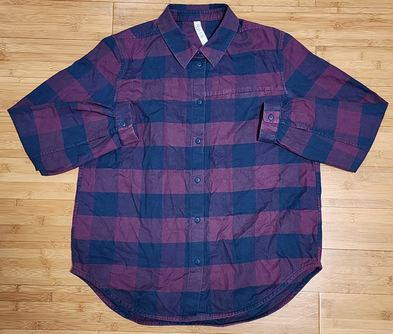 Lululemon Flannel Shirt Womens 10 Full Day Ahead Tartan Plaid Button Purple Blue