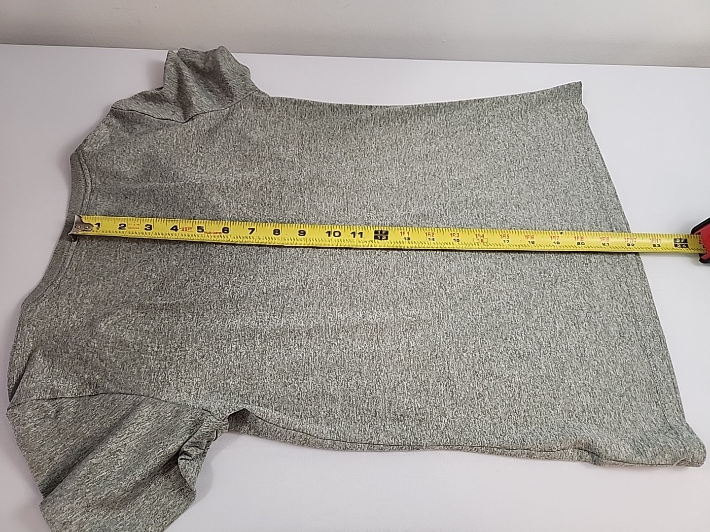 Th Nike Tee Dri Fit V Neck Athletic Cut Shirt Small Grey Stretch Workout Top