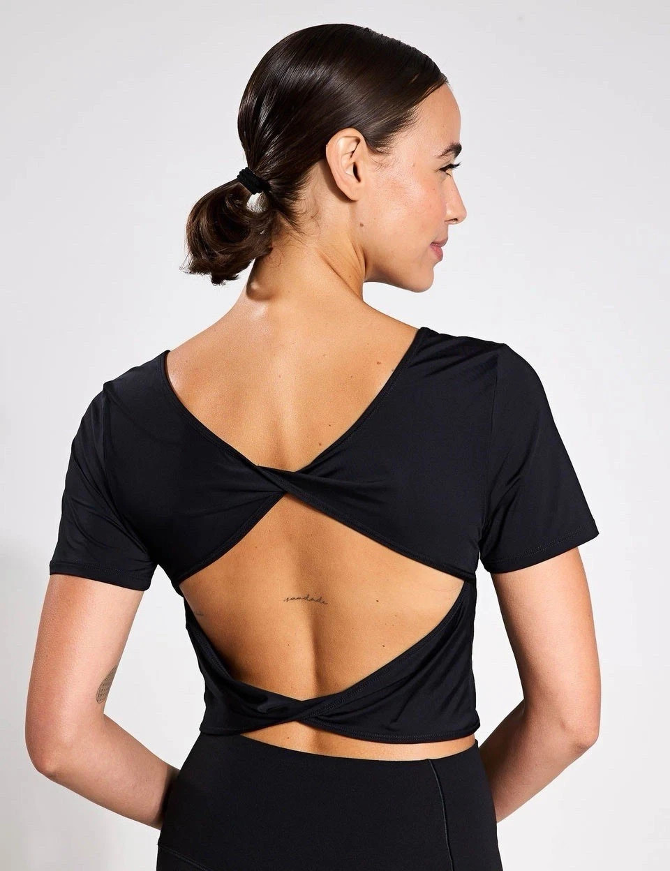 Nike One Women Classic Dri-FIT Cropped Twist-Back Top Black XL
