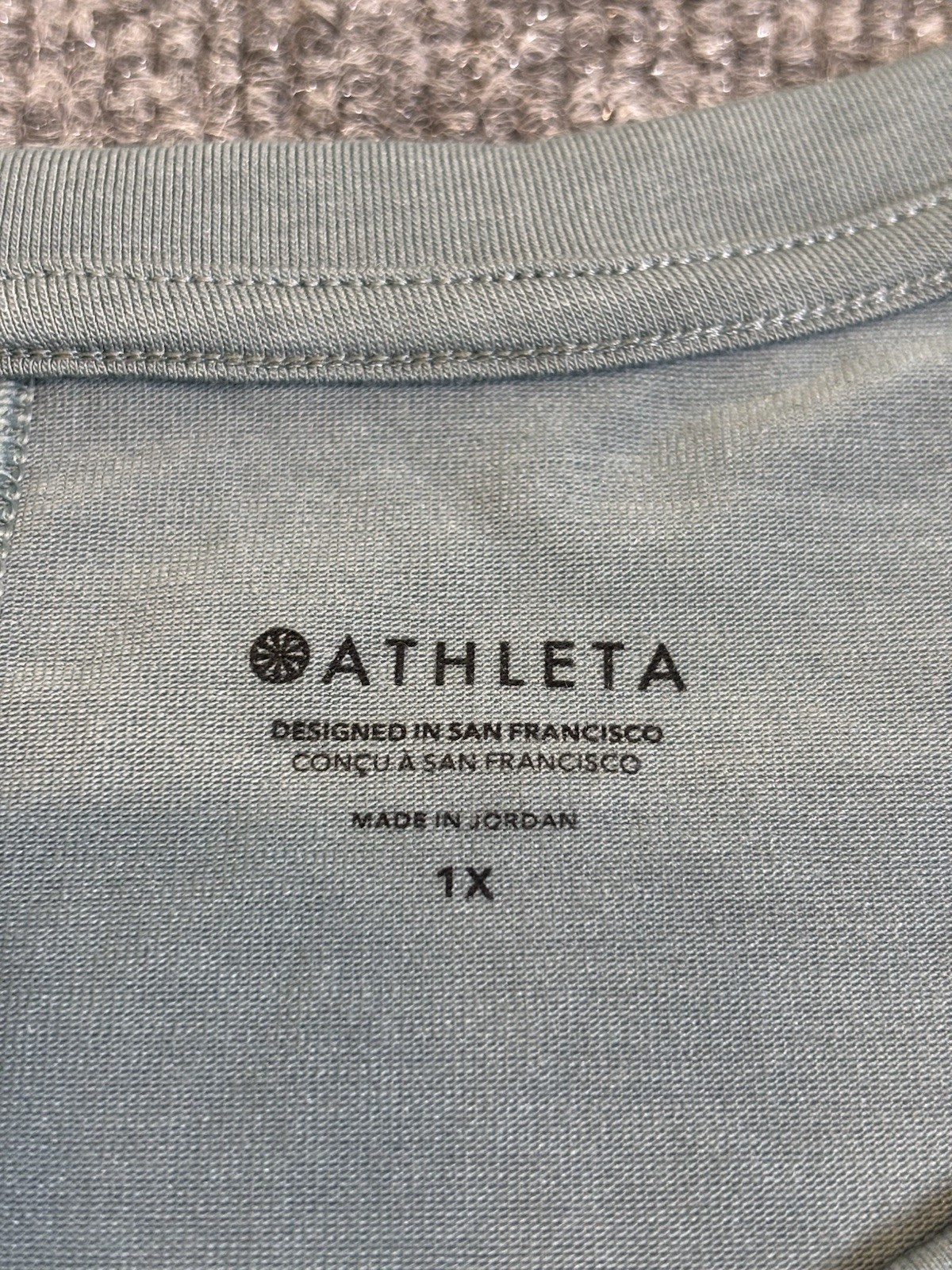 Athleta Move With Ease Tee Womens Plus 1X Green Relaxed Crew Breathable Stretch