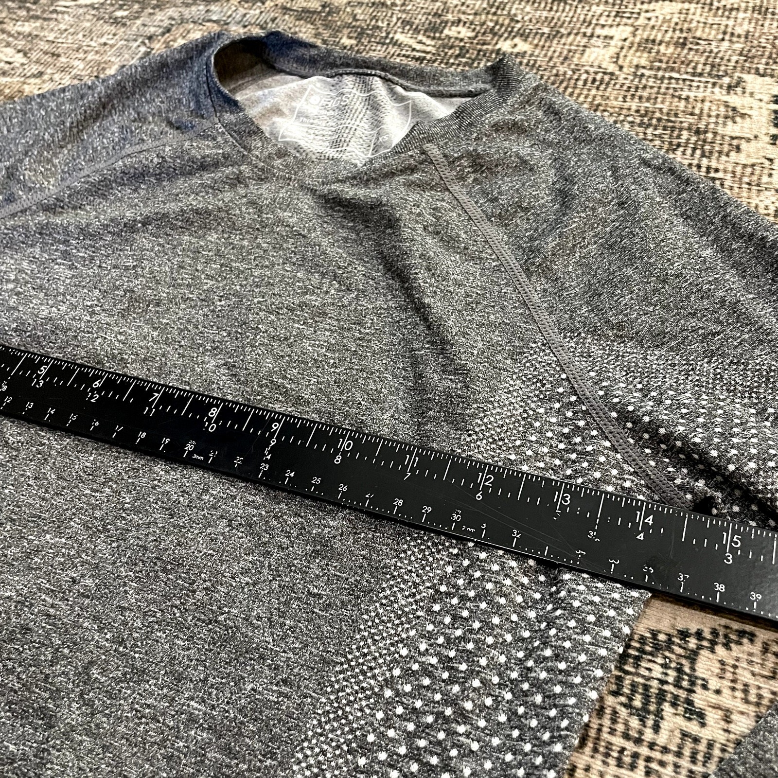 FIGS Salta Seamless Long sleeve Underscrub Top Gray Women’s Size XS