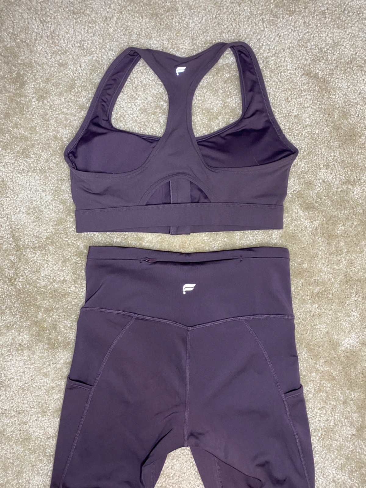 FABLETICS PLUM SET