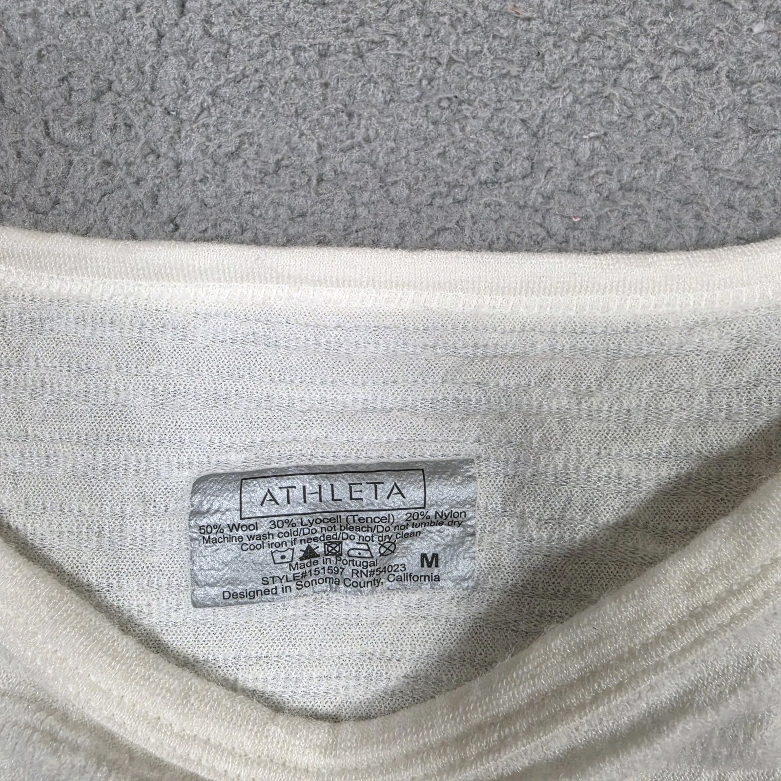 Athleta Wool Blend Base Layer Top Womens Medium White Long Sleeve Pullover