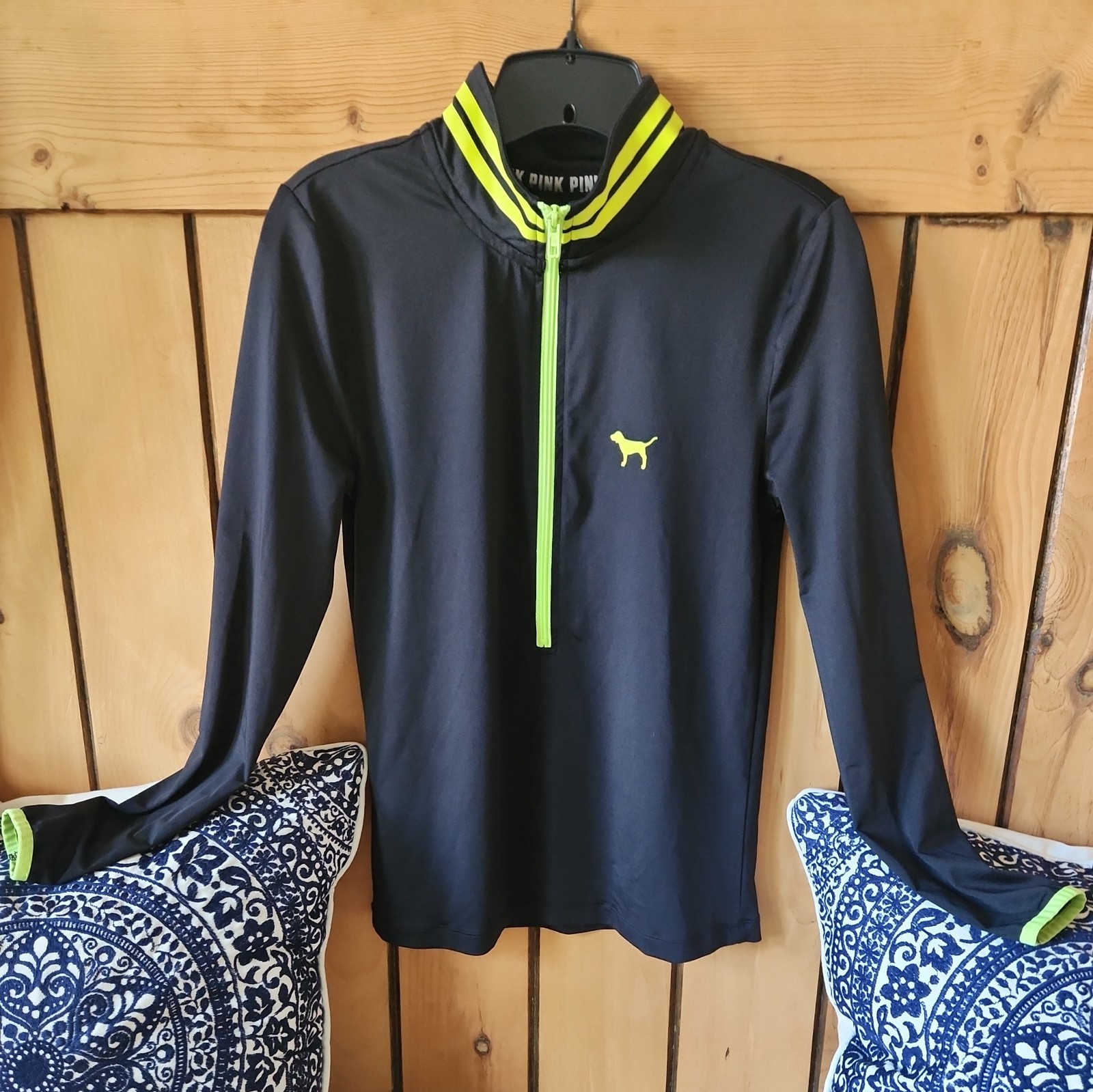 VICTORIA’S SECRET PINK Ladies’ small HALF-ZIP RUNNING SHIRT (black/yellow green)